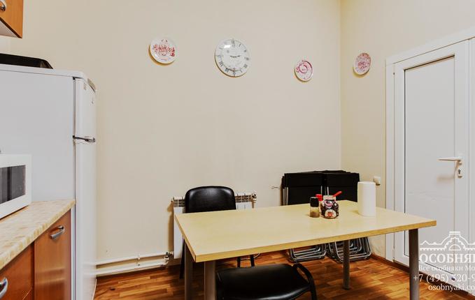 на Ейской, 4с1, площадь 219 м