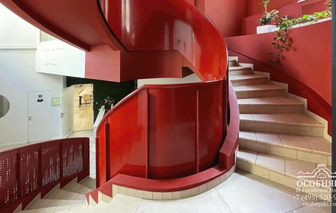 в Олсуфьевском переулке, 8С1, площадь 1602 м