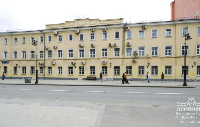 на Мясницкой, 40, площадь 1919 м