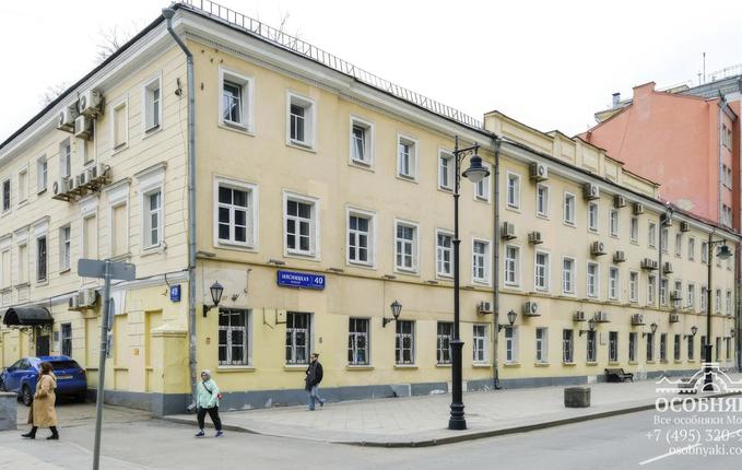 на Мясницкой, 40, площадь 1919 м
