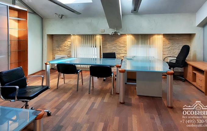 на улице Машкова, 1, площадь 1525 м