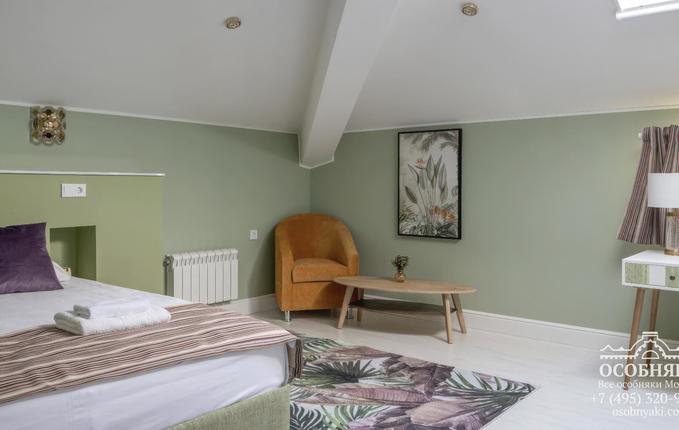 в Сыромятническом проезде, 8, площадь 1044 м