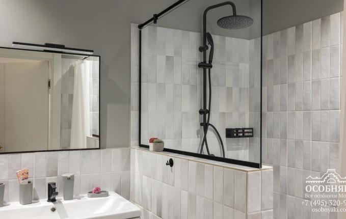 в Сыромятническом проезде, 8, площадь 1044 м