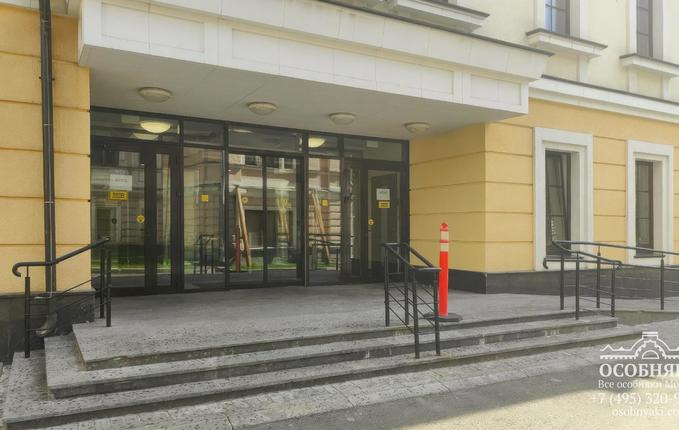 на Садовнической, 41, площадь 1942 м