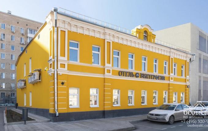 на Озерковской набережной, 8, площадь 550 м