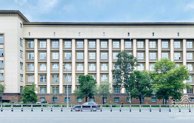 на проспекте Мира, 105, площадь 20476 м