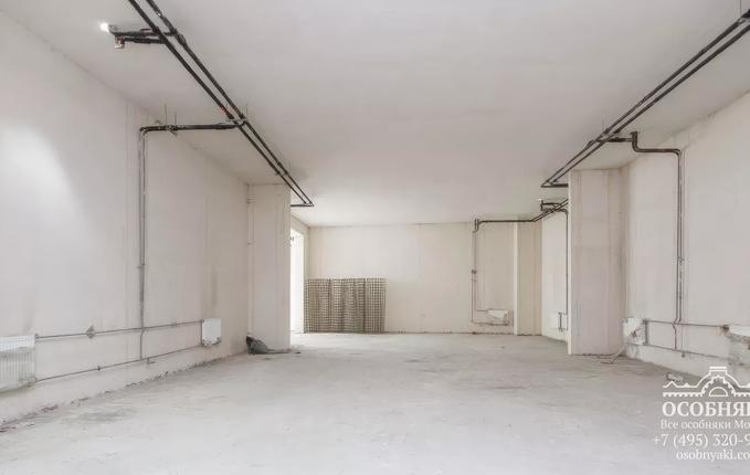 в Пожарском переулке, 15, площадь 3040 м