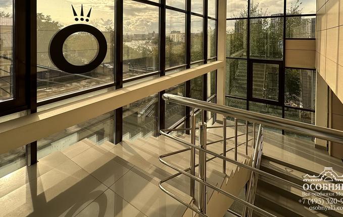 на Ленинской Слободе, 19, площадь 1223 м