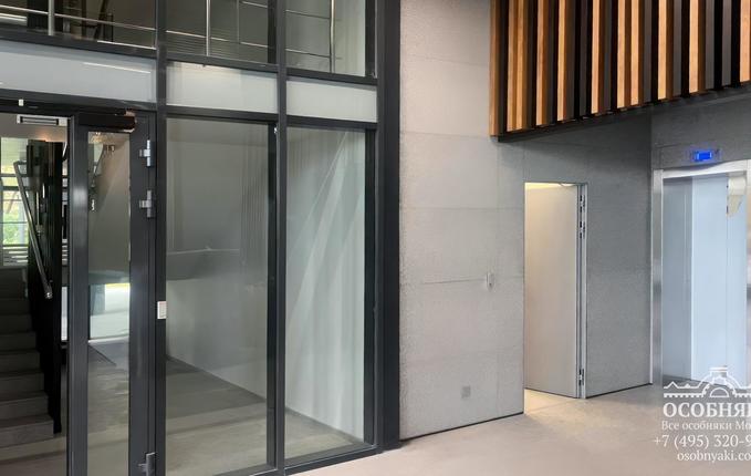 на Нежинской улице, 13А, площадь 2456 м