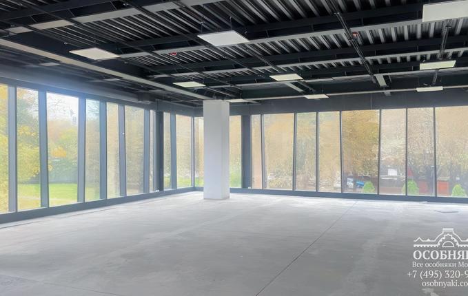 на Нежинской улице, 13А, площадь 2456 м