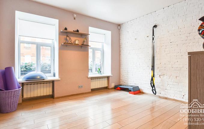 на улице Фадеева, 9, площадь 408 м