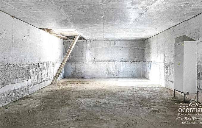 в Курсовом переулке, 12/5, площадь 384 м