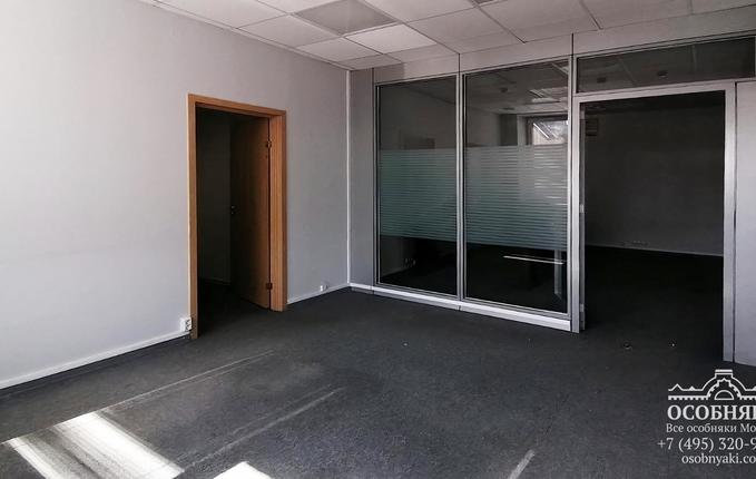 в Филипповском переулке, 8, площадь 2260 м