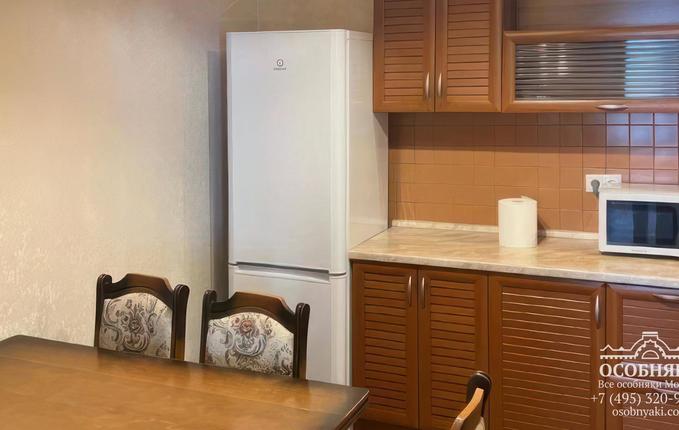 на улице Остоженка, 30, площадь 322 м