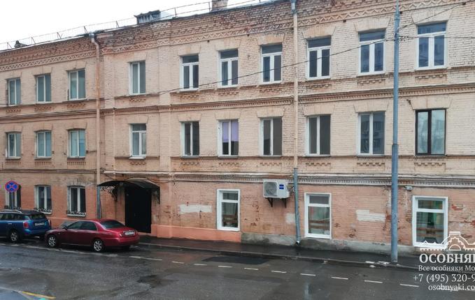 в Денисовском переулке, 30, площадь 1033 м