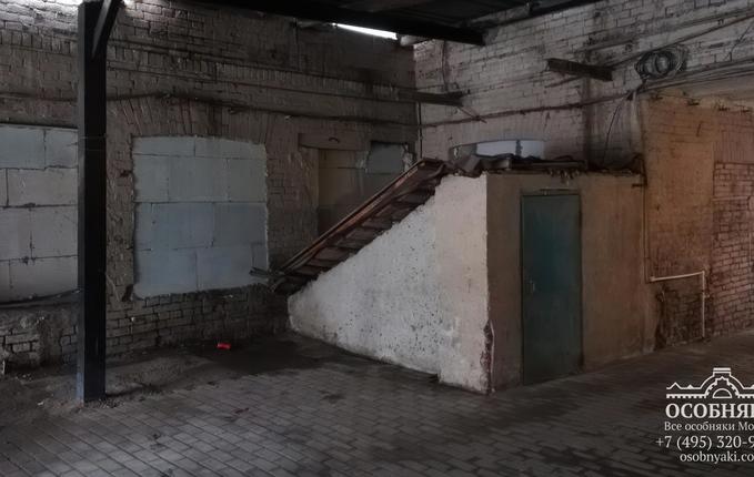 в Денисовском переулке, 30, площадь 1033 м