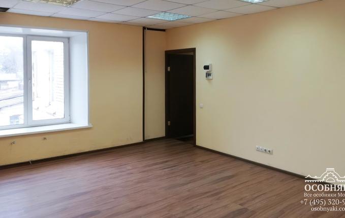 в Денисовском переулке, 30, площадь 1033 м