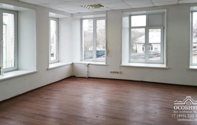 в Денисовском переулке, 30, площадь 1033 м