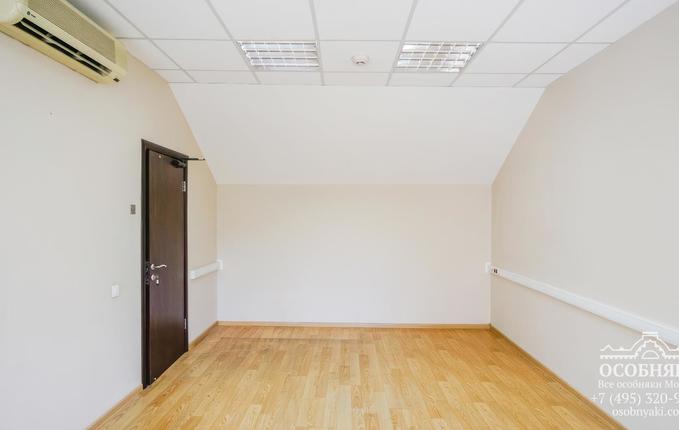 в Бобровом переулке, 4/2, площадь 1046 м