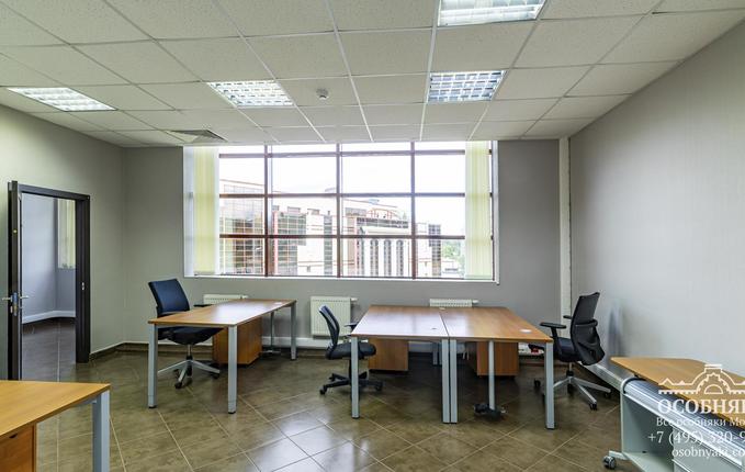 на Рублево-Успенском шоссе, 100, площадь 1731 м