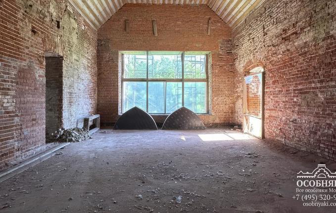 на Запрудной улице, 2/1, площадь 1010 м