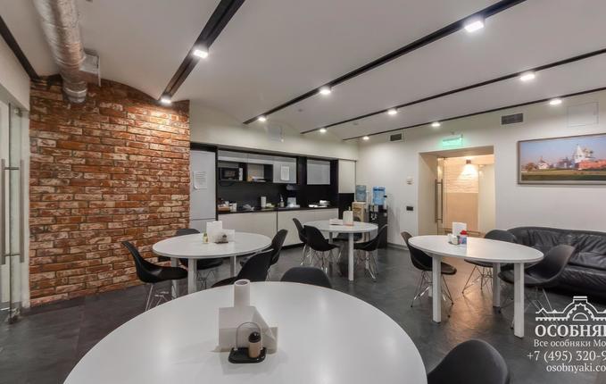 в Сретенском тупике, 2, площадь 2033 м