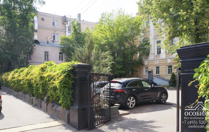 на улице Александра Солженицына, 29, площадь 1618 м