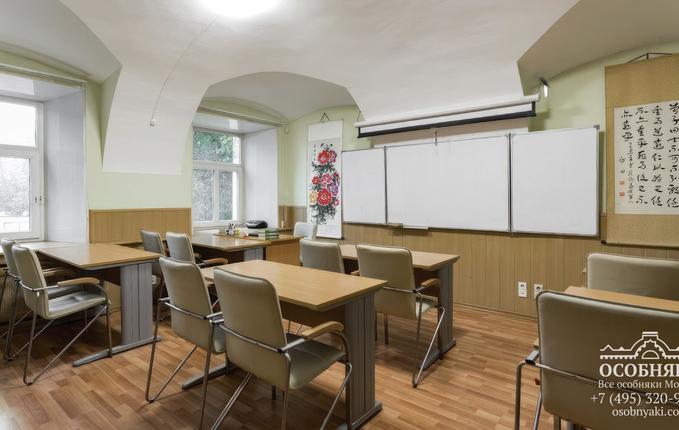 на улице Александра Солженицына, 29, площадь 1618 м