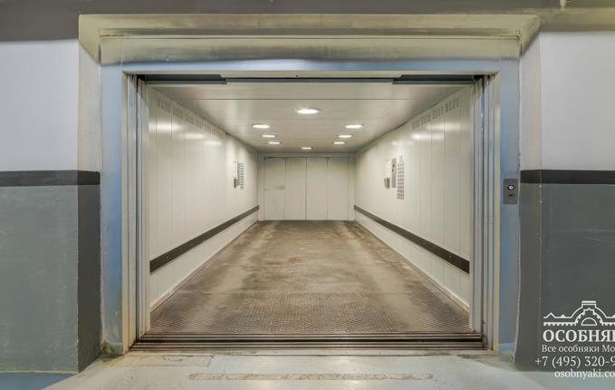 в Пестовском переулке, 10, площадь 2756 м