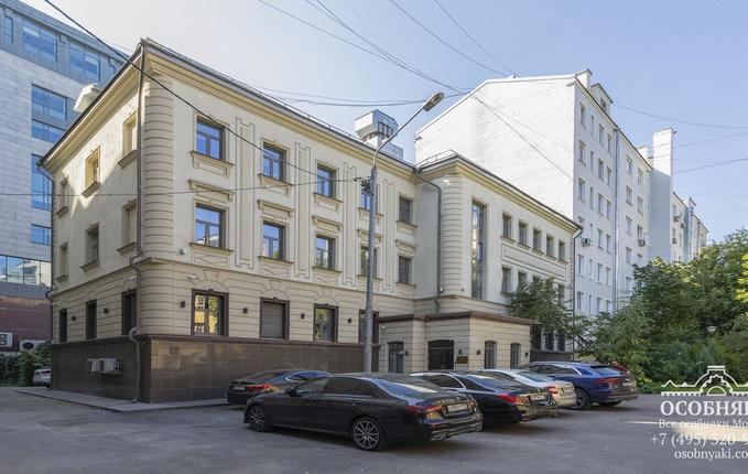 в Дегтярном переулке, 5, площадь 740 м