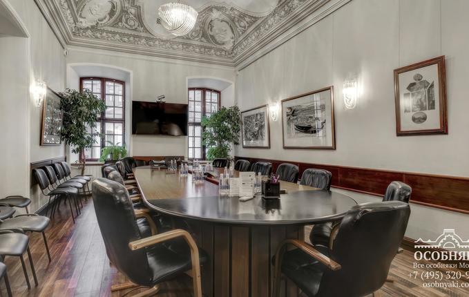 на Мясницкой улице, 44, площадь 1579 м