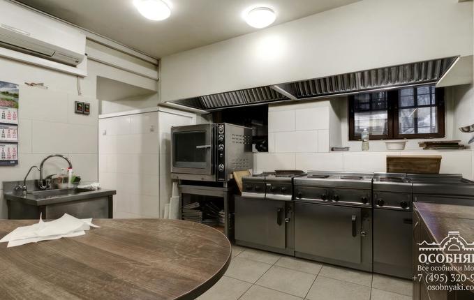 на Мясницкой улице, 44, площадь 1579 м