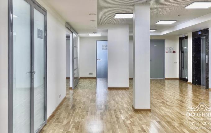 на Воронцовской улице, 8с7, площадь 1394 м