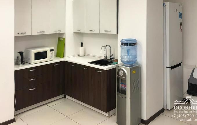 на улице Остоженка, 10, площадь 4907 м