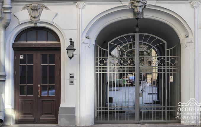 на 2-й Брестской, 19/18, площадь 6330 м