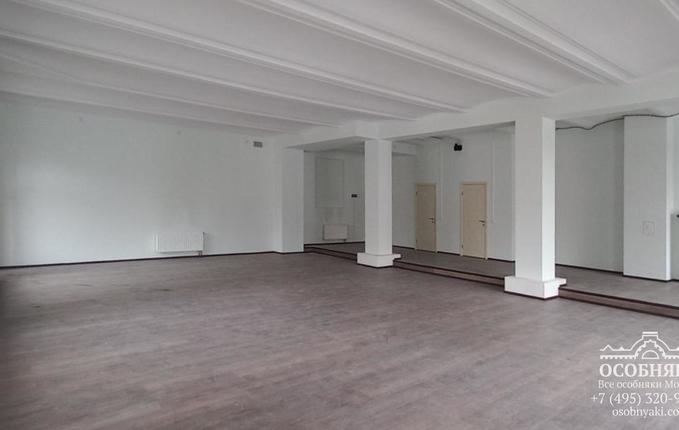 на 2-й Брестской, 19/18, площадь 6330 м