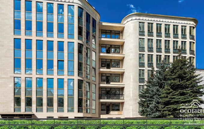 на 2-й Брестской, 19/18с2, площадь 1330 м