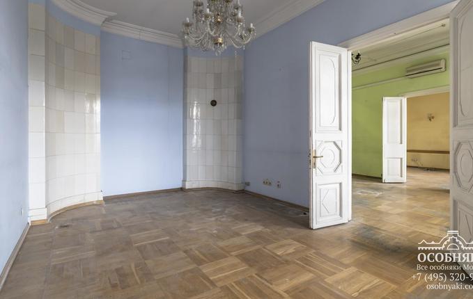 на Яузской улице, 1/15, площадь 1195 м