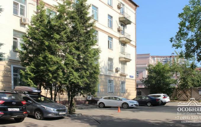 на Розанова, 10, площадь 4423 м