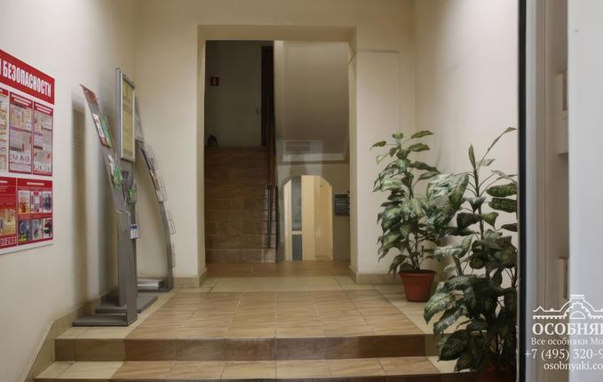 на Розанова, 10, площадь 4423 м