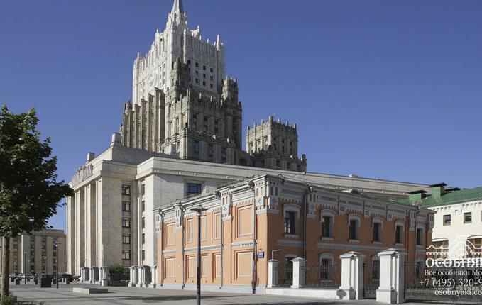 на Смоленской-Сенной площади, 30, площадь 626 м