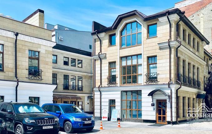 на Садовой-Черногрязской, 8с8, площадь 720 м