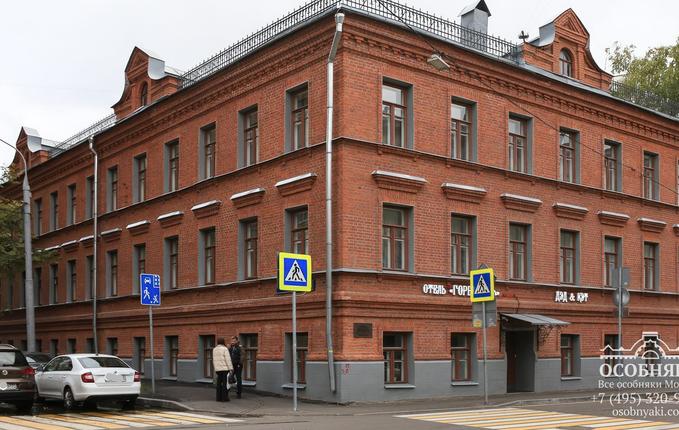 на улице Девятая Рота, 16, площадь 1172 м