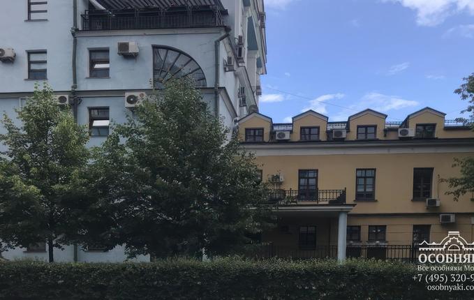 в Озерковском переулке, 12, площадь 2214 м