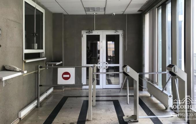 в Озерковском переулке, 12, площадь 2214 м