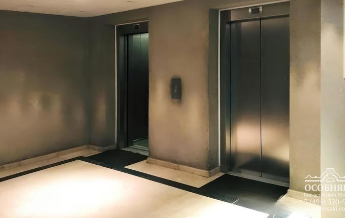 в Озерковском переулке, 12, площадь 2214 м