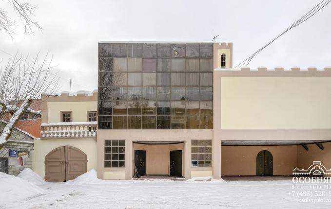 на Часовой, 16, площадь 2195 м