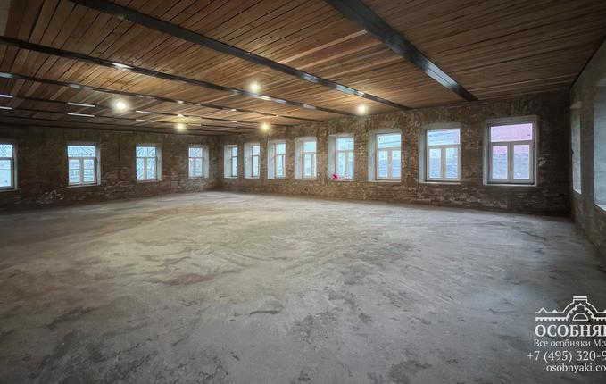 в 1-м Щипковском переулке, 16, площадь 950 м