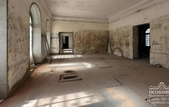 на Новоясеневском проспекте, 42, площадь 1220 м