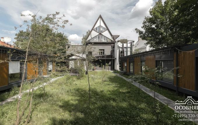 на улице Саврасова, 7, площадь 400 м